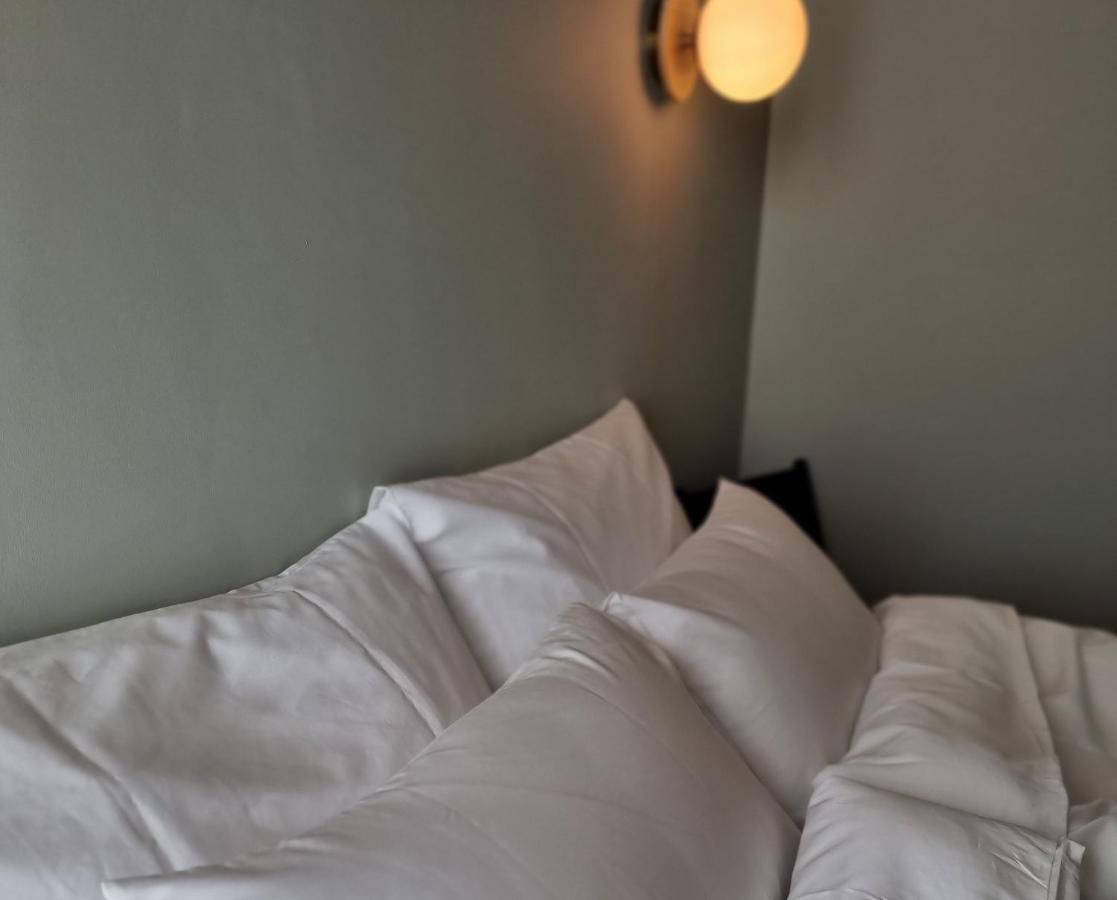 Rooftop Guesthouse אלבור מראה חיצוני תמונה