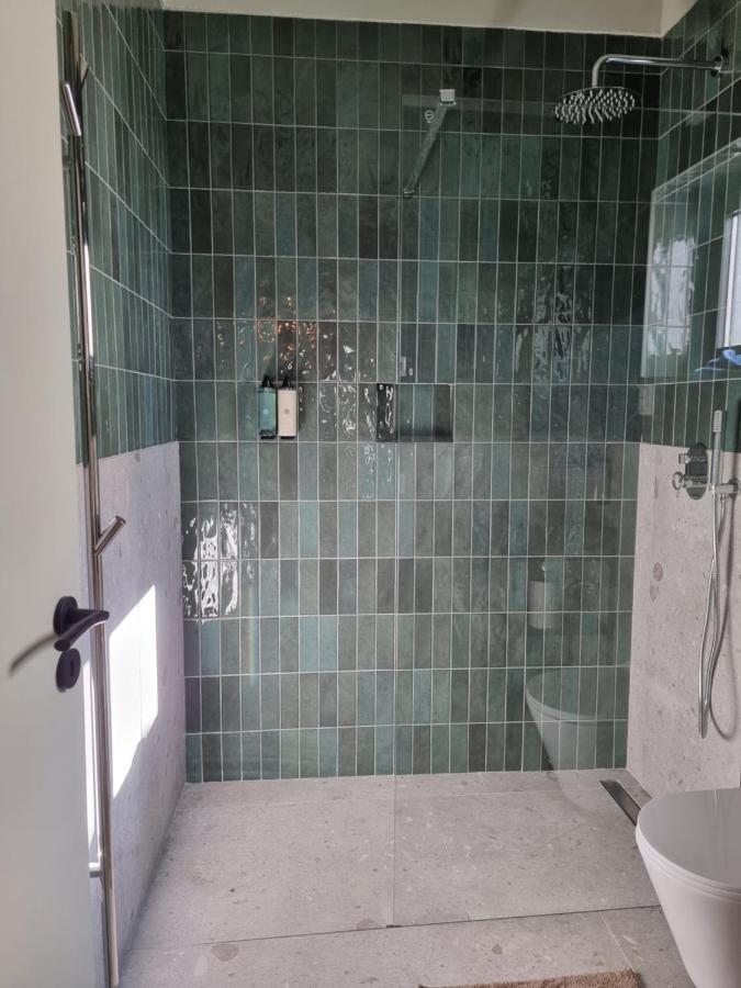 Rooftop Guesthouse אלבור מראה חיצוני תמונה
